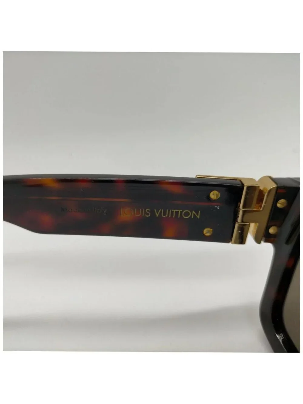 Authentic Louis Vuitton Attitude Square Tortoise Sunglasses